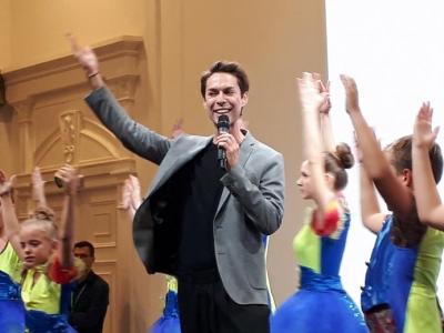 47218301.jpg